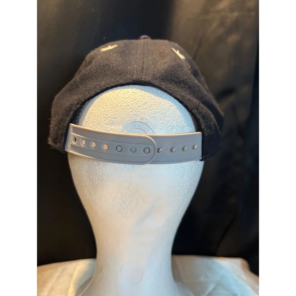 New Era 9FIFTY Seattle Mariners Yth Snapback Hat Navy Blue Skyline Space Needle